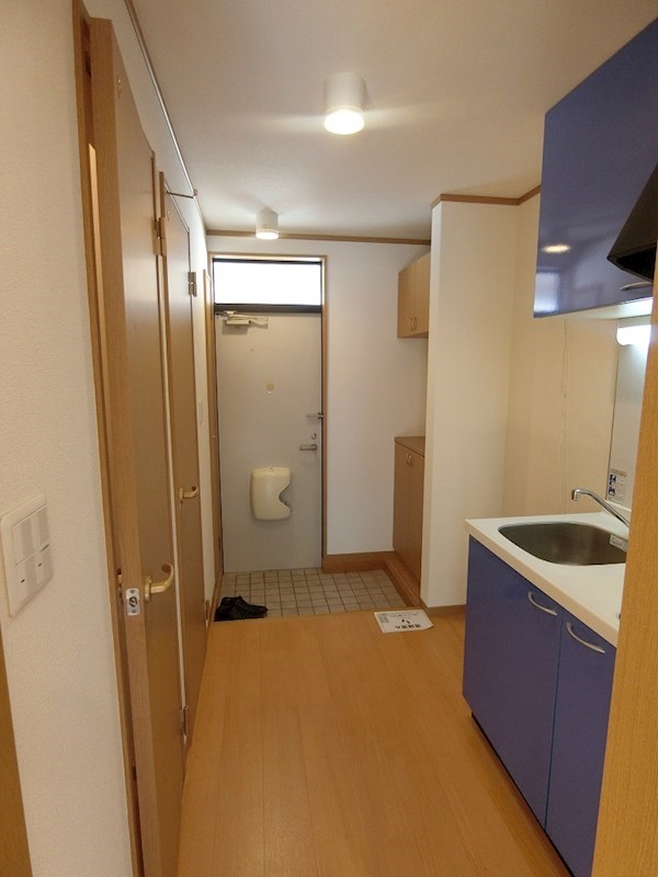 リブレア川口B棟 玄関