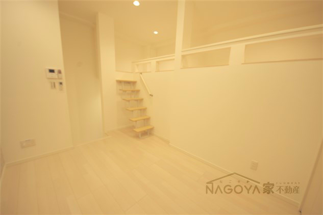 ヴィラ・トゥルヌソル ベッドルーム