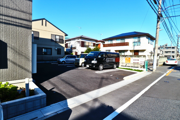 レーヴ　Ⅱ 駐車場