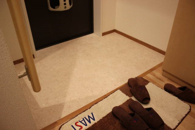 メゾンこころ　A棟 玄関