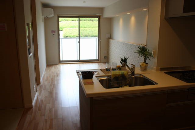 メゾンこころ　A棟 リビング