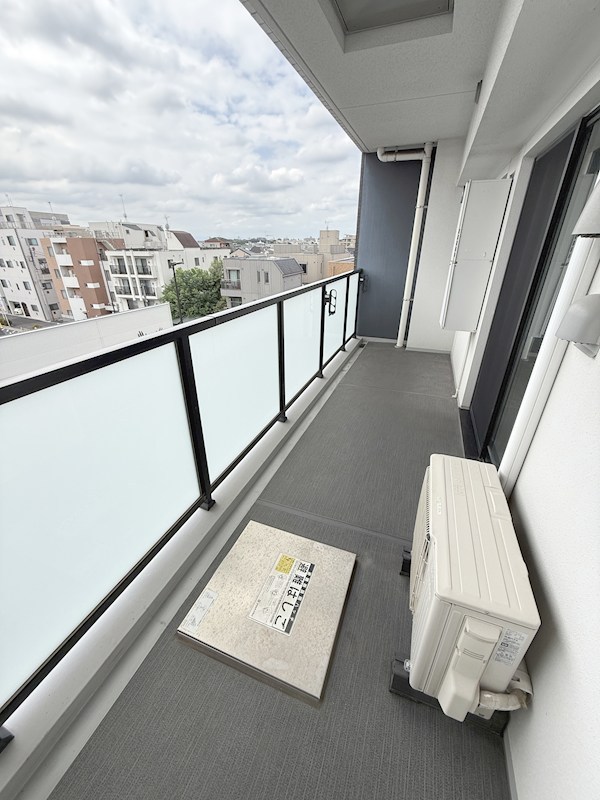 Breezian Meguro ベランダ