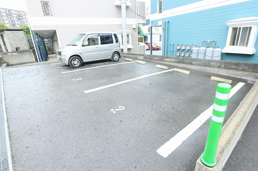 エルドラド福津中央 駐車場
