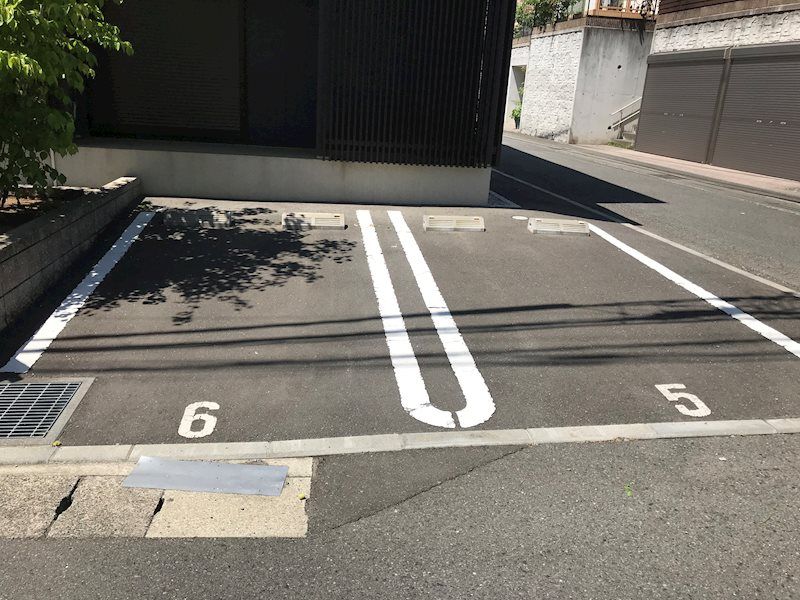庵・里 駐車場