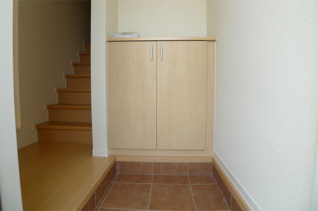 カーザ　ボニータC 玄関