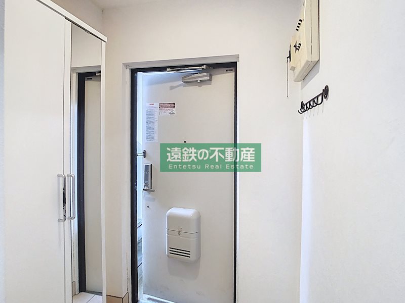 アズニューリノ 玄関