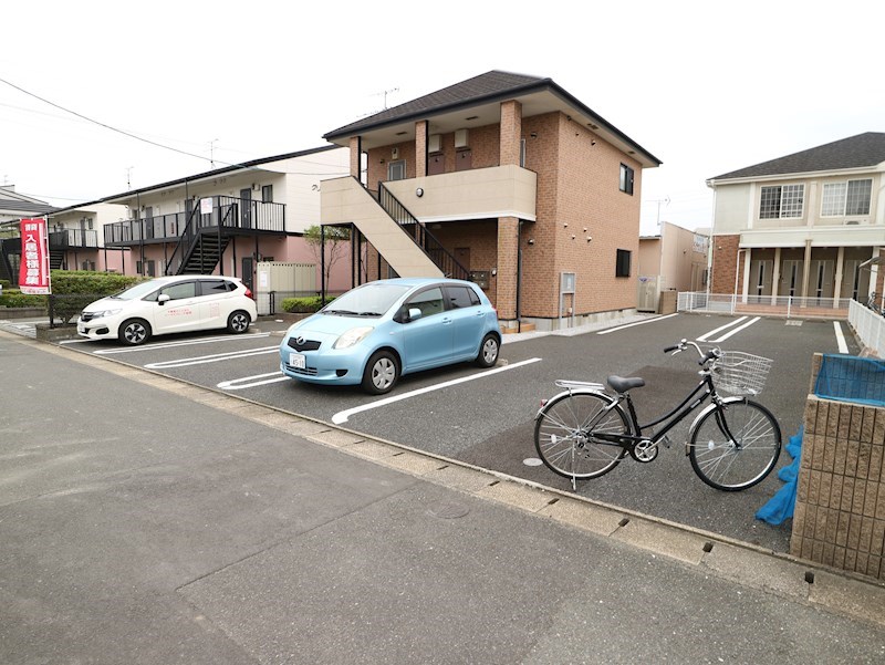 ハウス遠賀野A棟 駐車場
