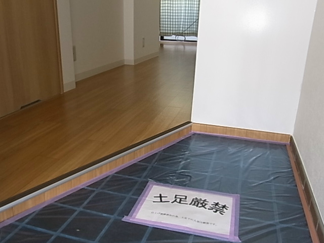 アークハイツ島津 玄関