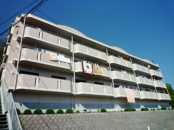 サンローゼ三島 外観