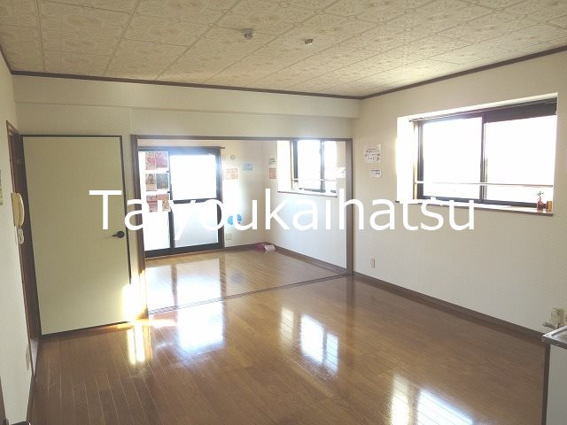 サンローゼ三島 ベッドルーム