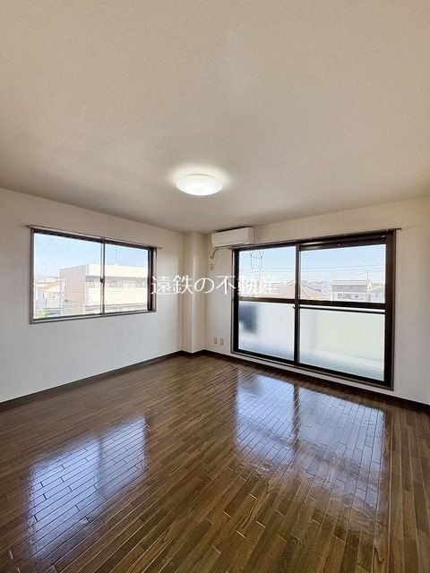 ソレアード幸 リビング