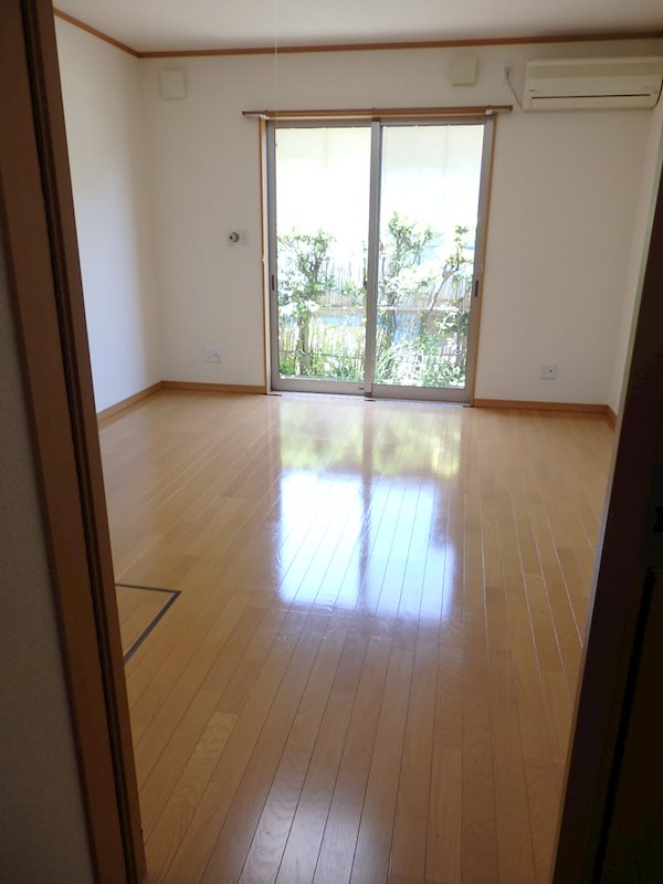 カスタムメゾン若宮Ⅰ リビング