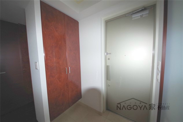 パシフィックコンフィート丸の内 玄関