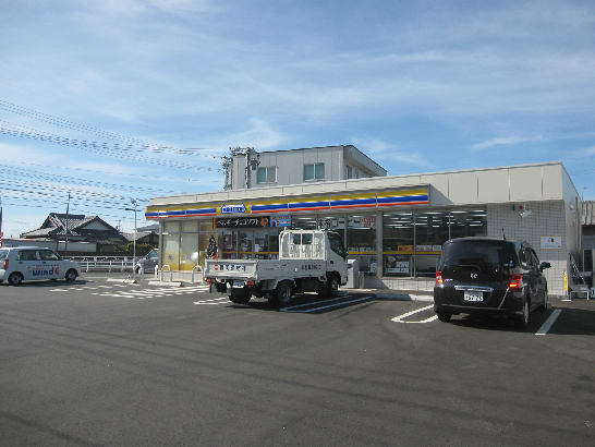 マンハイム伊藤Ⅱ コンビニ