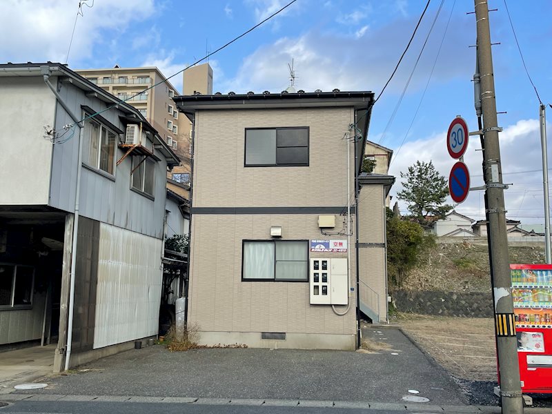 コーポアイビス船場町 201号室 外観