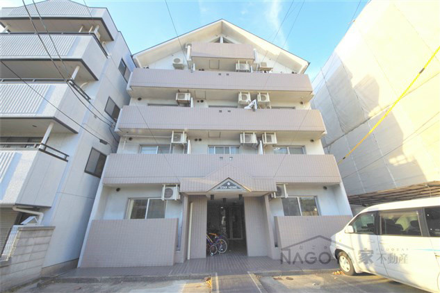 スターハイム 外観写真