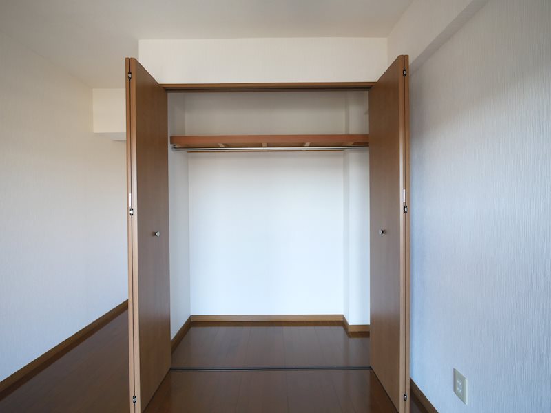 征矢マンション 収納