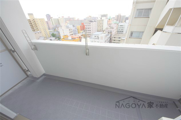 ロイジェント新栄Ⅱ ベランダ