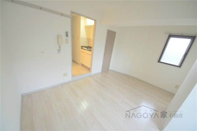 ドール新栄 リビング