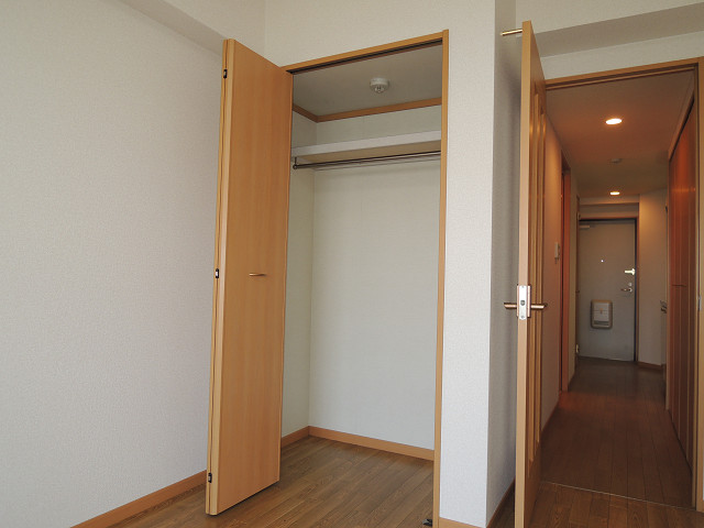 アベニュー美園 収納