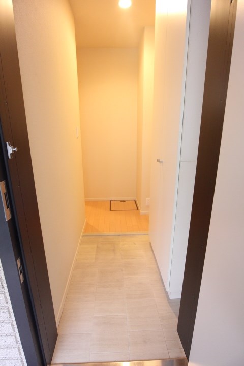 潮見台コート 玄関