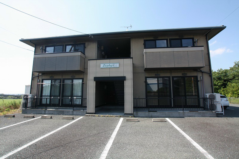 ゼファーA 101号室 外観