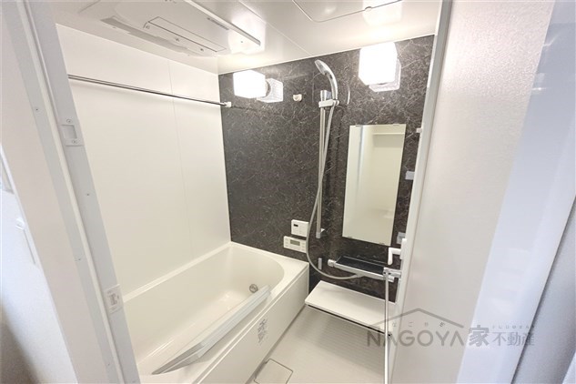 プレサンス栄ライズ 風呂画像