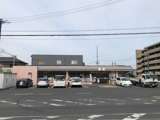 メルヴェイユ北安東 コンビニ