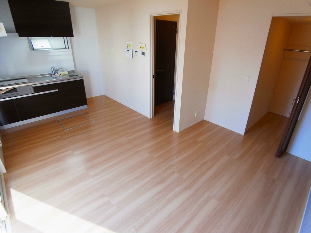 メゾンド　ベリタス  リビング