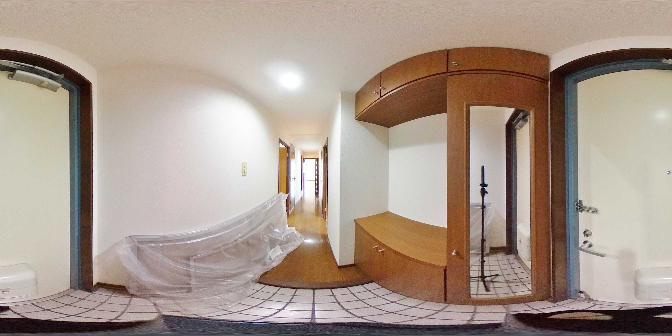 ペルル湯川新町 弐番館 玄関