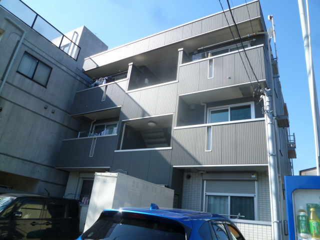 ヴェリナ旭町 302号室 外観