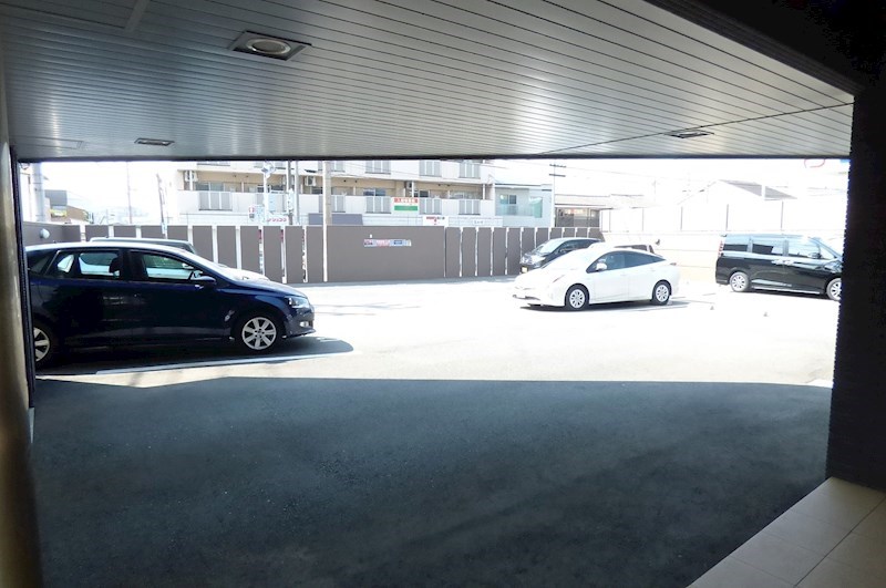 リヴィエール井堀リゾシア 駐車場