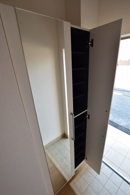 エクスクルーシブⅢ 玄関