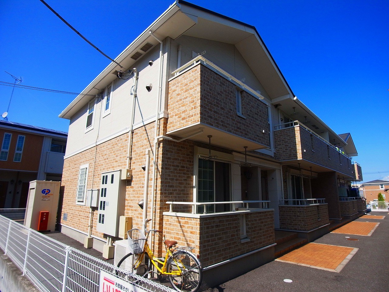 シエル  203号室 外観