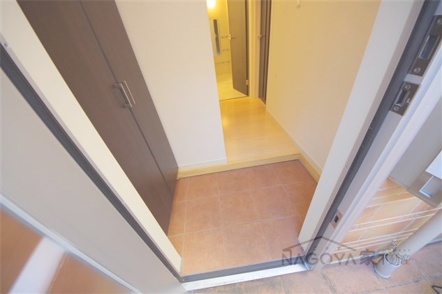 テラス杉村 玄関