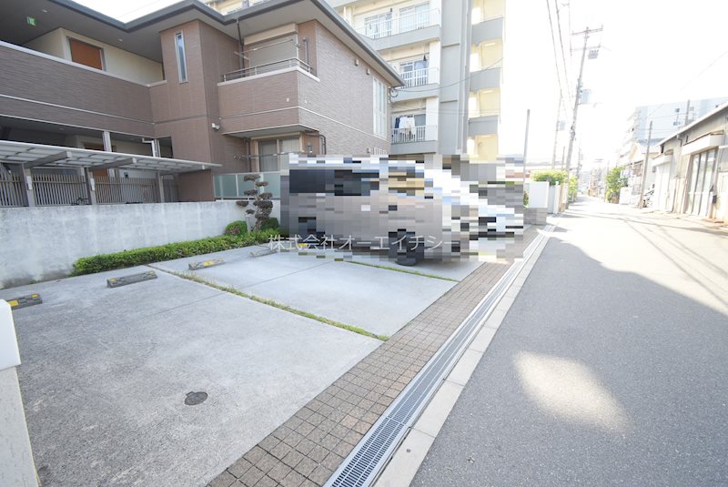 シャーメゾン　クローバー 駐車場