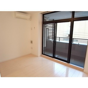 グラン・アベニュー栄 リビング