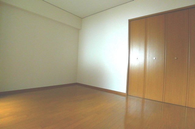 プレシャス新在家 ベッドルーム