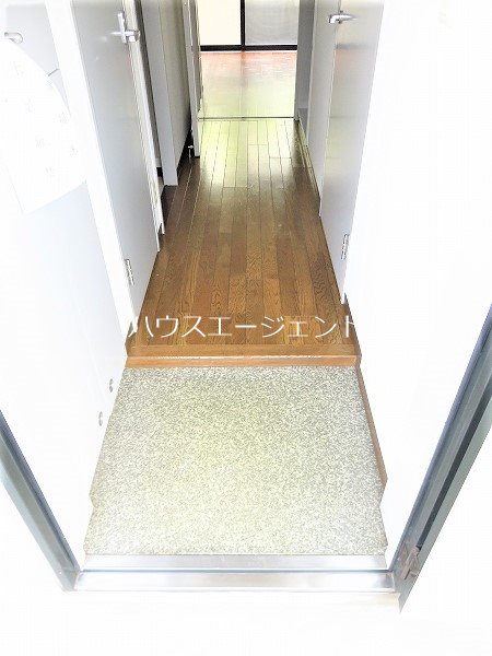 カインドネスコーポ 玄関