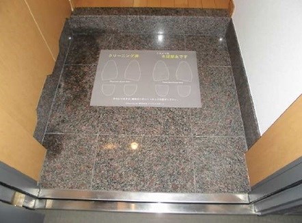 玄関 ルーブル大塚 玄関