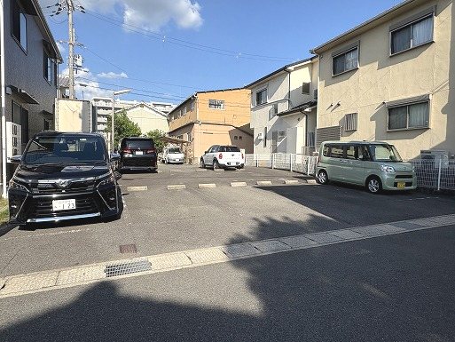 ジュネス広野  駐車場