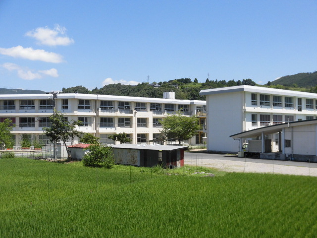 レジデンス落合B 中学校