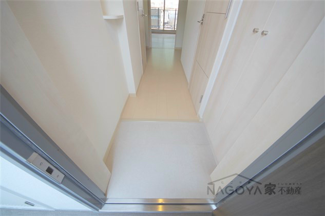 プレミアム浅間町 玄関