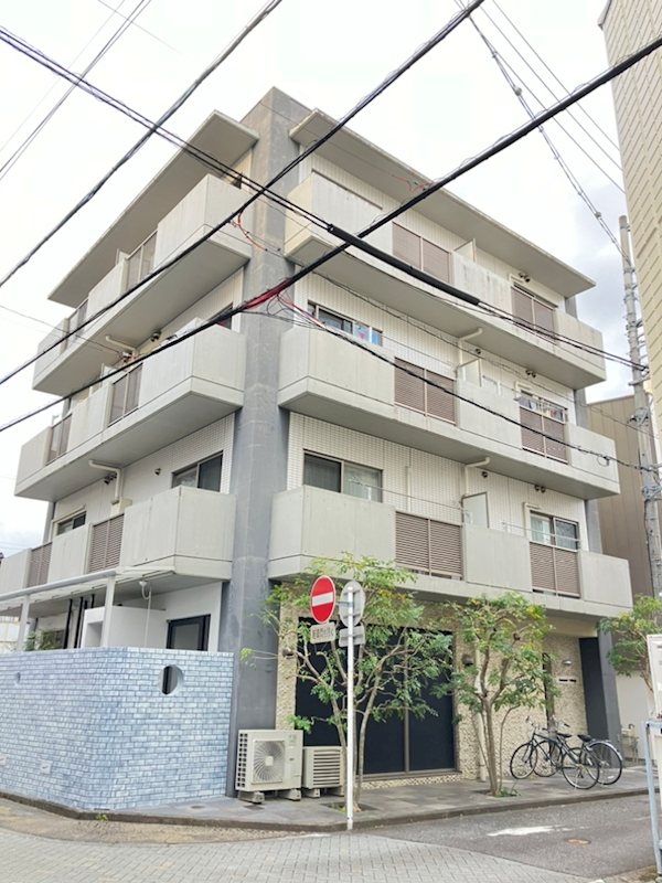 ドマーニ鷹匠 外観
