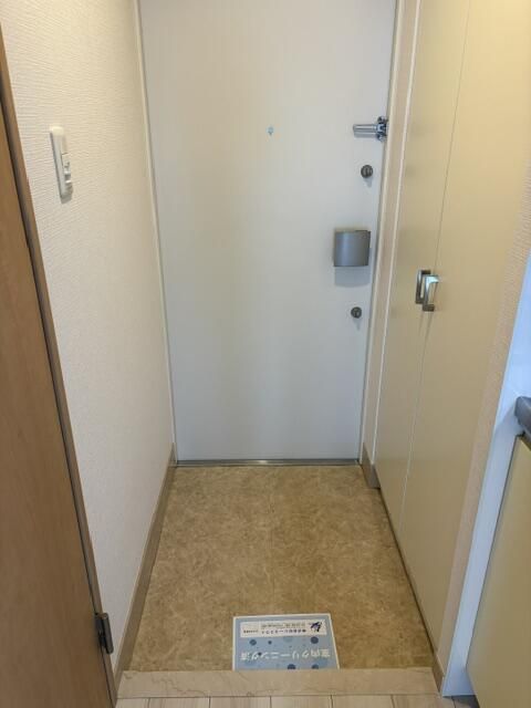 グランドソレーユ 玄関