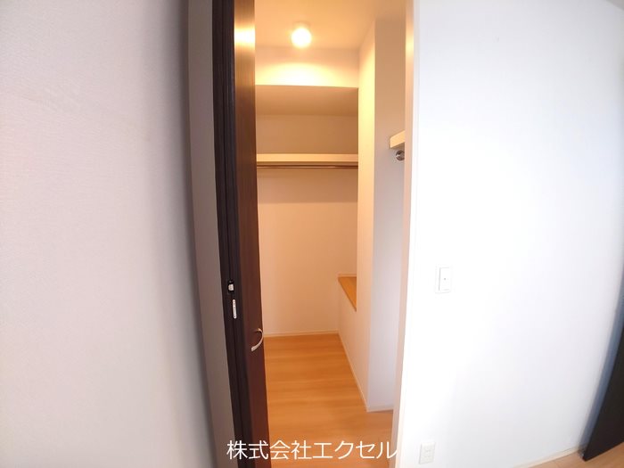 ヴィラルレザン  収納