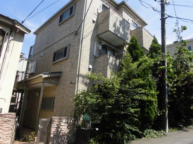 アズール坂下 外観