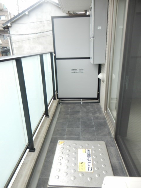 ラフィネ　ティーズ ベランダ