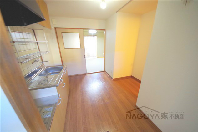 翠明ビル明月 リビング