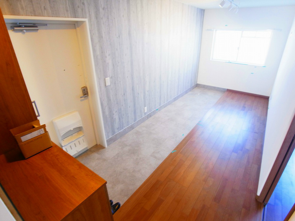 テレパレス柏てるて　南街区　3号棟 玄関